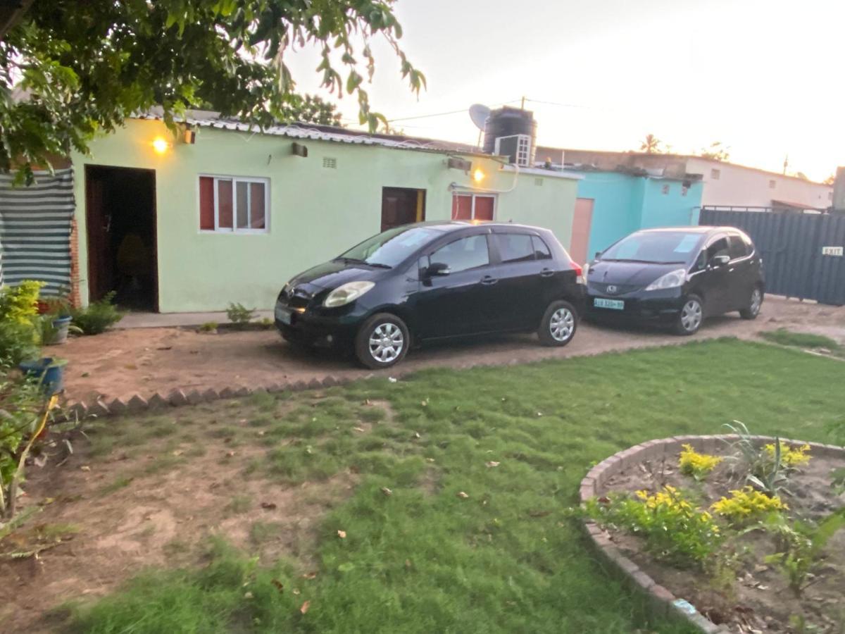 Aeropark Residencial Hostel Maputo Bagian luar foto